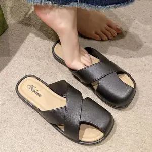 유니크한 VX895431 오픈토 스타일 크로스 스트랩 디자인 슬리퍼