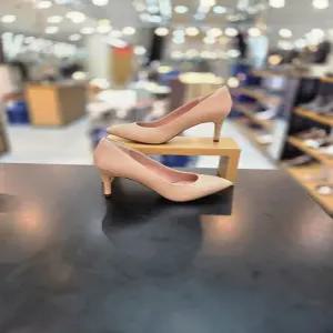 [락포트]여성 포인트드 펌프스 힐 CI0452