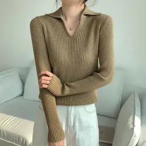 여성 브이넥 카라 골지 스타일 긴팔 니트 티셔츠 (KYR-WFA89C1)