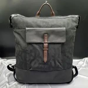 루이까또즈 사각 남자 백팩 책가방 서류가방 중고 가방 은피아노