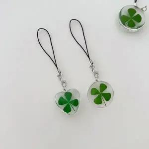 네잎 클로버 열쇠고리 키링 클로버키링 클로버차 키홀더 펜던트 핸드폰 네입