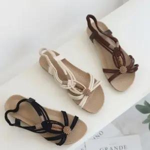 시원한 여름 패션샌들 비치 해변 바캉스 룩 230-260mm 사무실실내화 여성스틸레토힐