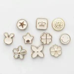 P1 포인트 매너 옷핀 브로치 화이트 믹스 10종 세트 매너브로치 매너옷핀 옷핀브로치