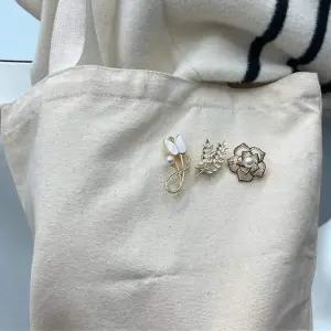 [콩심팥심]브로치 장미 진주 옷핀