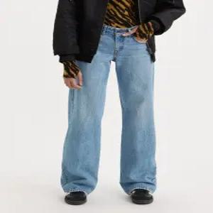 [리바이스]리바이스 여성 로우 루즈 진A5566-0005_GN