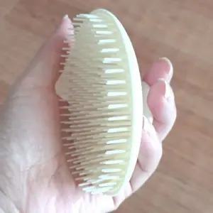 샴푸 두피 마사지 브러시-WFFSTOC