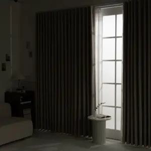 아라크네 레이브 형상기억 100% 암막커튼 방한방풍 거실 핀형 150x170
