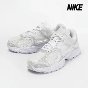 나이키 운동화 V5 RNR 남성 런닝화 화이트 메탈릭 실버 HJ5228-101