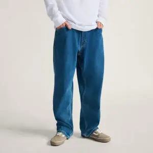 [롯데백화점]반스 스케이트 체크-5 루즈 데님 팬츠 블루 VN000KXMAHU