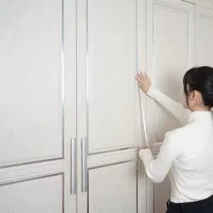 셀프 인테리어 스티커 실버 라인 띠 테잎 테이프 벽 도배 아트월 접착식 필름 실버 1cm x 50m