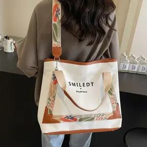 캐쥬얼패턴라인 대용량 토트백 빅사이즈백 대형 가방 보부상 여성 에코백 숄더백 명품