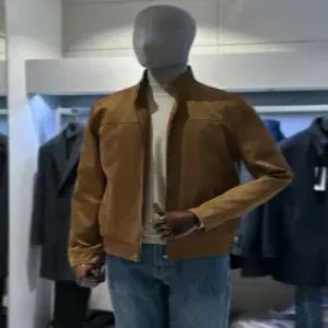 [트루젠] 트루젠 비건 스웨이드 세무 브라운스탠카라 블루종 캐주얼 자켓 점퍼 FI8826021003-1