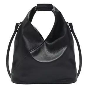 26시즌 메종마르지엘라 MM6 뉴재패니즈 크로스백 블랙SB6WD0026