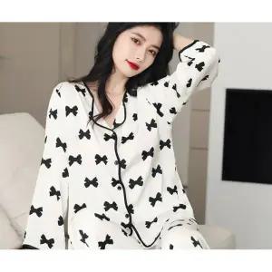 여성홈웨어 부드러운소재 고급실크 여성잠옷세트 여성언더웨어 순수 소프트 실크잠옷세트