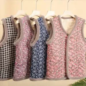 겨울 털조끼 방한 촌캉스 후끈 열조끼 누빔 플라워패턴 김장조끼 경량 꽃무늬 할머니 엄마 중년층 커플