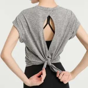 뒷태예쁜 여성 필라테스 크로스오버 반팔 요가 복 상