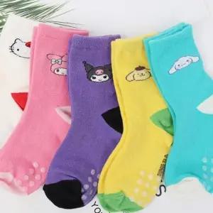 [하프클럽/셀러허브_여성트랜드패션]중목 유아용 캐릭터 양말 5개세트 N2894