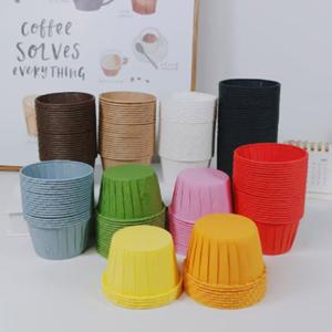 50개 롤드 엣지 컵케이크 라이너 내추럴 컬러 커피 화이트 핑크 블루 오일프루프 케이크 결혼식 생일 휴일 등에