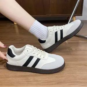 화이트 GW792816 스니커즈 배색 단화 스웨이드 운동화 캐주얼 슈즈