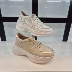 [엘칸토]엘칸토 HC11 소가죽 여성 스니커즈 T0K2U61V3X (46180159)