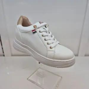 [엘칸토]엘칸토 HC11 소가죽 여성 스니커즈 K8Y0U6V1310 (46180104)