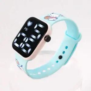 [골드스마일]포차코 스퀘어 LED 전자시계