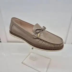 [엘칸토]엘칸토 HC11 소가죽 여성화 A0V8U5X1335 (46186648)