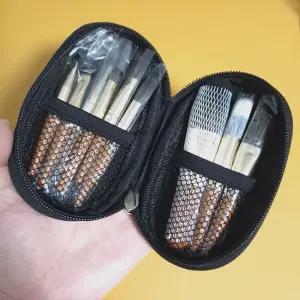 메이크업 브러쉬 9종세트 블랙 파우치 포함볼터치 하이라이터 화장도구 핑크 키트 파운데이션 아이섀도우