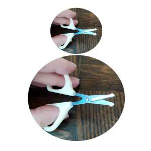 코털을 관리할때 사용하는 미니 가위 X 2개입남성 휴대용 정리 콧털 콧털용 깍이