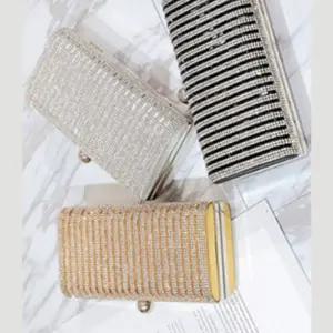 [다잇템] 여성 드레스 웨딩 들러리 모임룩 클러치백 럭셔리 손가방