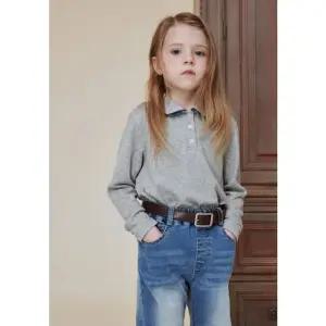 [갤러리아] 빈(BEEN)초등 키즈 그레이 아일렛 카라 티셔츠 (BA14TS03GY)