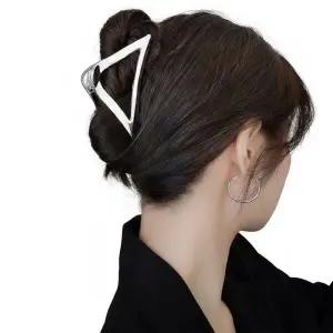 [아트박스]/신상오픈런 여성 사무실 스타일 웨이브 메탈 진주 집게핀