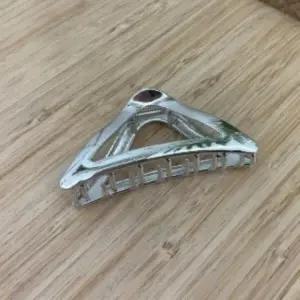 [아트박스]/신상오픈런 여성용 메탈 진주 웨이브 집게핀 헤어 액세서리