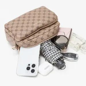 스포츠 레더 미니 크로스백 가방 여행용 미니백