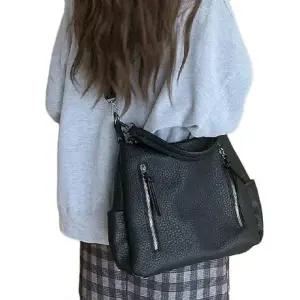 여성 숄더백 가방 크로스백 레더 인기 고급 대학생 쇼퍼백 여성 데일리백 캐주얼 가방 대학생 숄더백