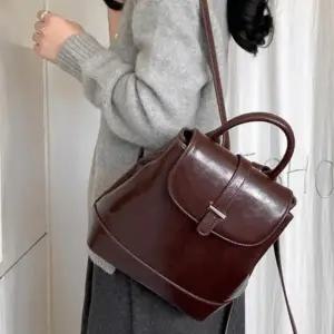 여성 레더 백팩 데일리 대학생 직장인 가방