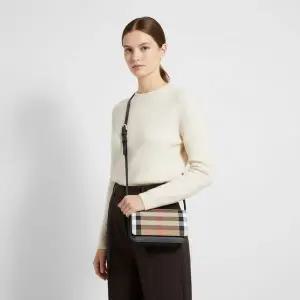 [버버리] 메디슨 체크 크로스백 블랙 8084026 151632269