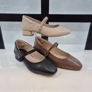 HC11 양가죽 여성화 메리제인 몰드 펌프스  K1W3U51D3P