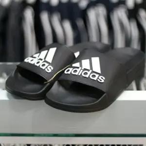 세이브존03  공용 아딜렛 샤워 슬라이드 슬리퍼 블랙  AGGZ3779A