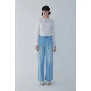 [갤러리아] [26봄] 로고 자수 레이온 티셔츠(7156240700)