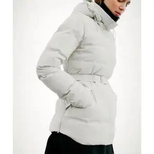 코오롱스포츠 KOLON SPORT 여성 쿠치 윈드스토퍼 중기장 미드 다운 TVJDW25612OAT 1714077