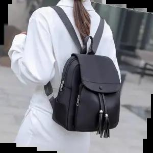 레더크로스백 여자 테슬 장식 데일리 출근 백팩 옥스포드 가방