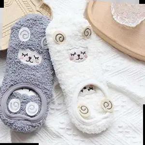 여자수면양말 여자 귀여운 캐릭터 양털 안감 극세사 수면 양말 덧신