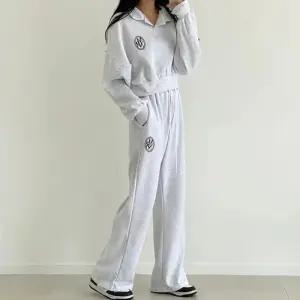 여성 3컬러 데일리 크롭 카라 트레이닝복 세트 LK-SS83