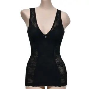 여성스러운 라인 노와이어 치마형 올인원