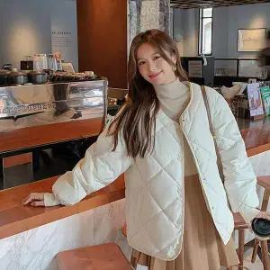 여성 NM19PH71 경량 숏 패딩 빅사이즈 노카라 겨울 누빔 점퍼