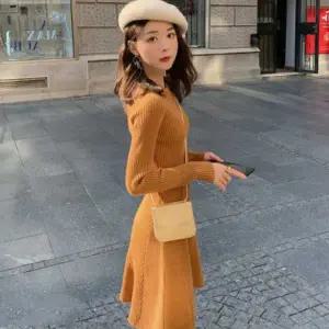 여자 UM47RV92 해외 여행 코디 슬림 핏 플레어 니트 원피스