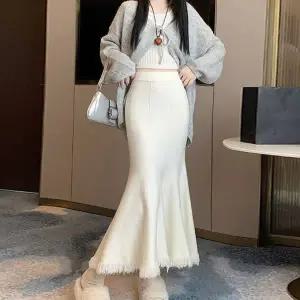 여자 NQ16WS75 3컬러 밑단 수술 포인트 니트 머메이드 스커트