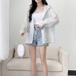 여자 YU24XJ55 은은 그라데이션 간절기 바람막이 후드집업 점퍼