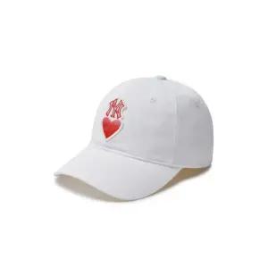 MLB키즈모자 JQT 7ACPH014N-50WHS 하트 자수 포인트 볼캡 뉴욕양키스